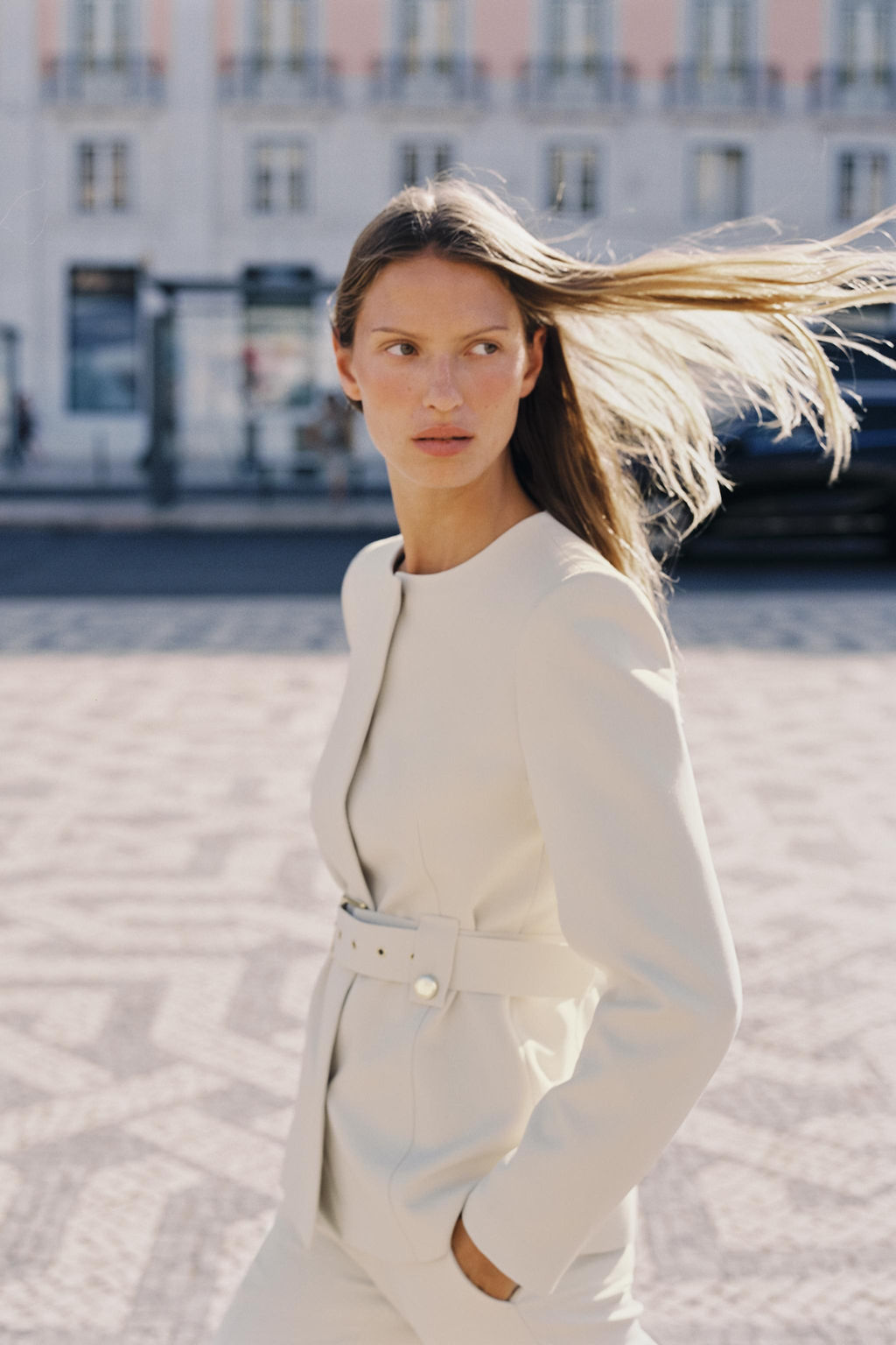 FITTED BLAZER WITH BELT - Zara фото 5