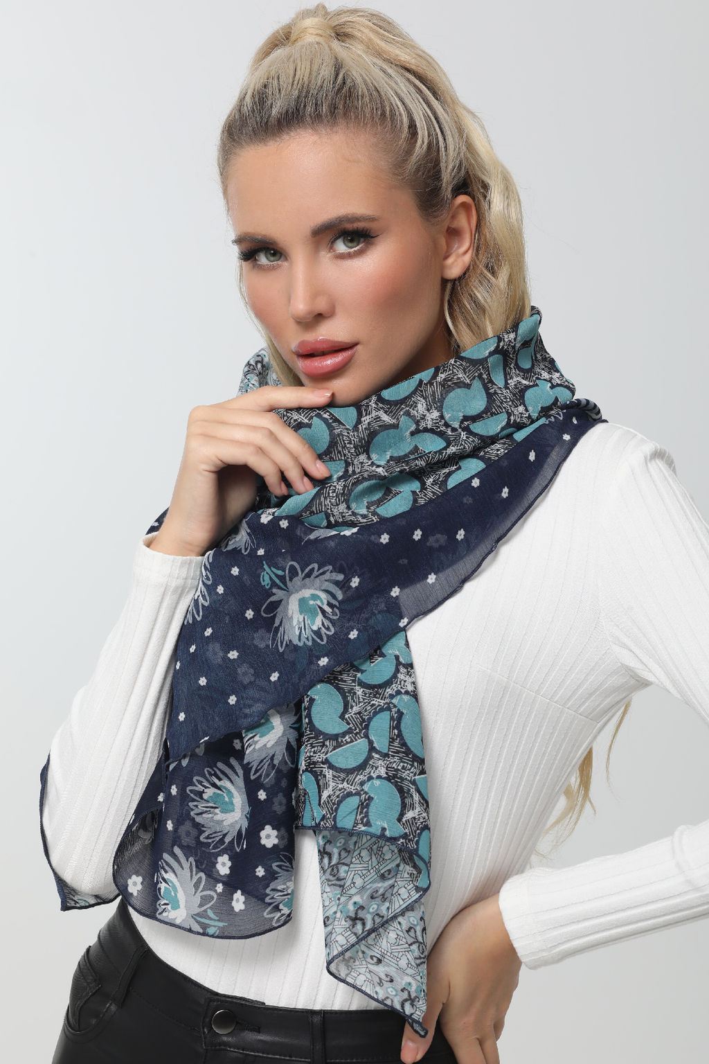 Шарф шифоновый сине-бирюзовый - Dstrend фото 3