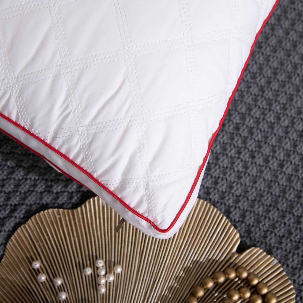 Подушка Nano Touch красный кант Z60 50-70 см - Ситрейд фото 6