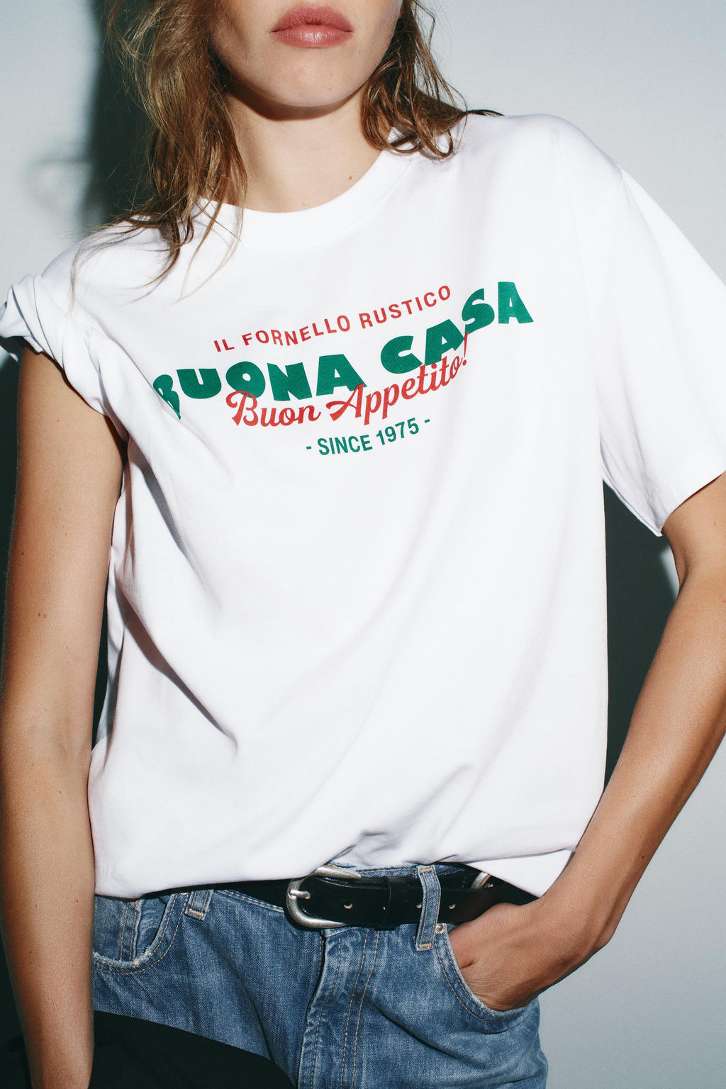 T-SHIRT WITH TEXT PRINT - Zara фото 4
