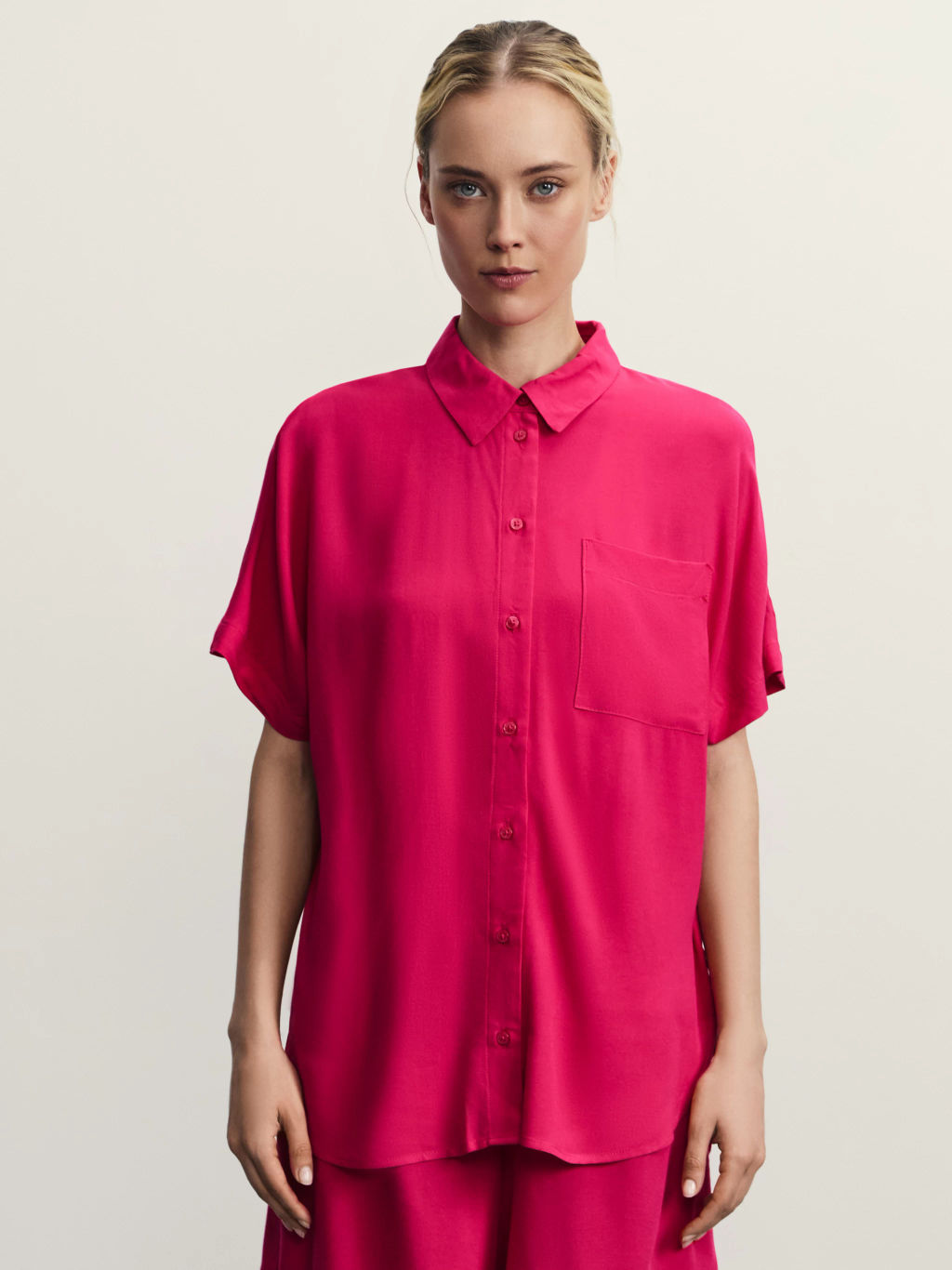 Рубашка с коротким рукавом из вискозы / Zarina  фото 3