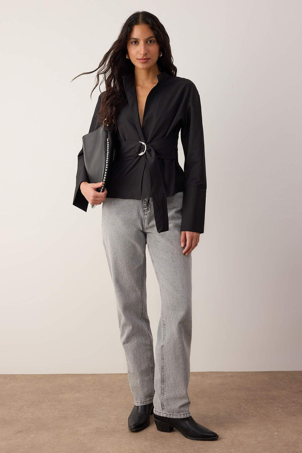 Siyah Kusakl? Onu C?tc?tl? Ayarlanabilir Gomlek TWOAW26GO00067