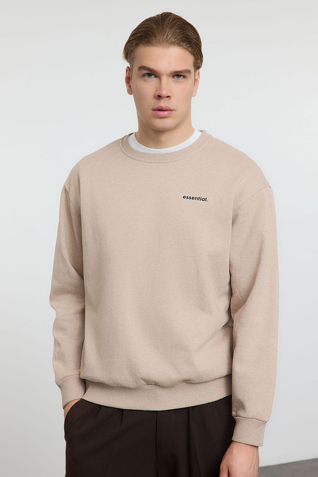 TRENDYOL MAN Siyah Unisex Oversize/Genis Kesim Sloganl? Bisiklet Yaka Ici Polarl? Sweatshirt TMNAW25SW00162 - Trendyolmilla фото 13