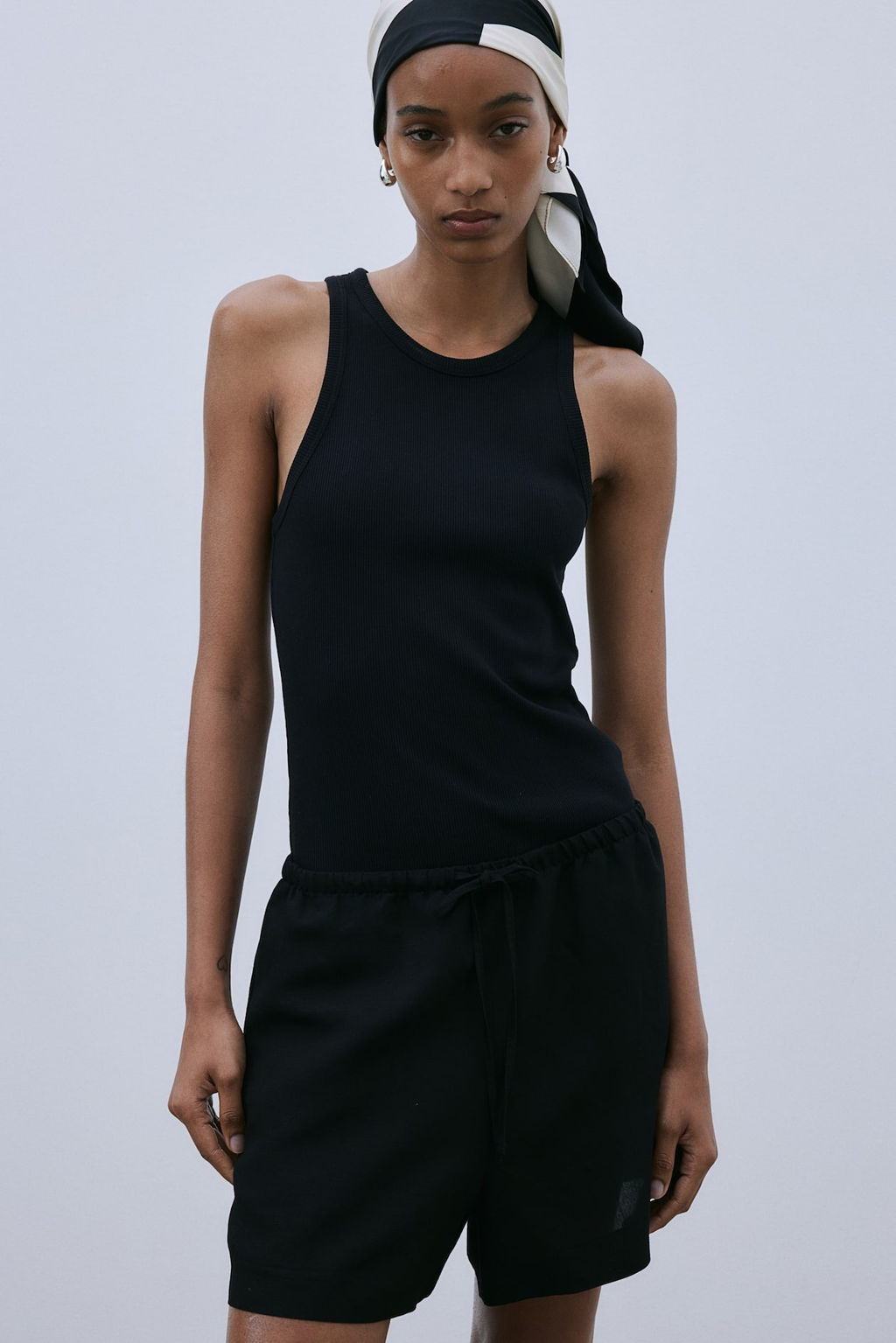 Pantalon corto en mezcla de lino - H&m фото 2