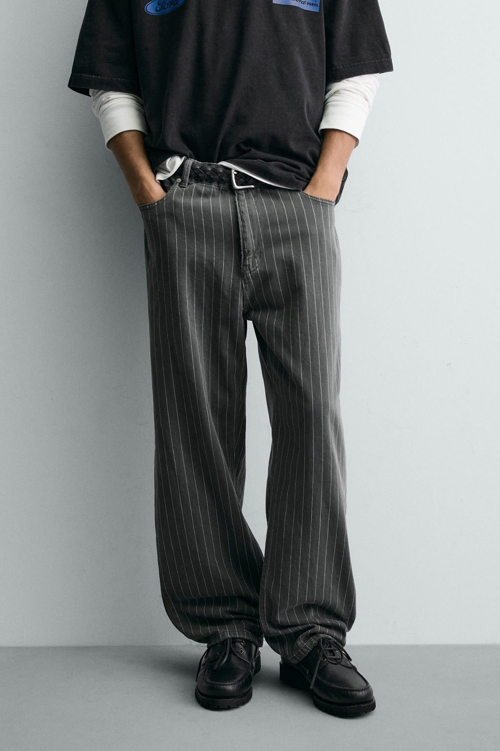 PINSTRIPE BAGGY FIT TROUSERS - Zara фото 21