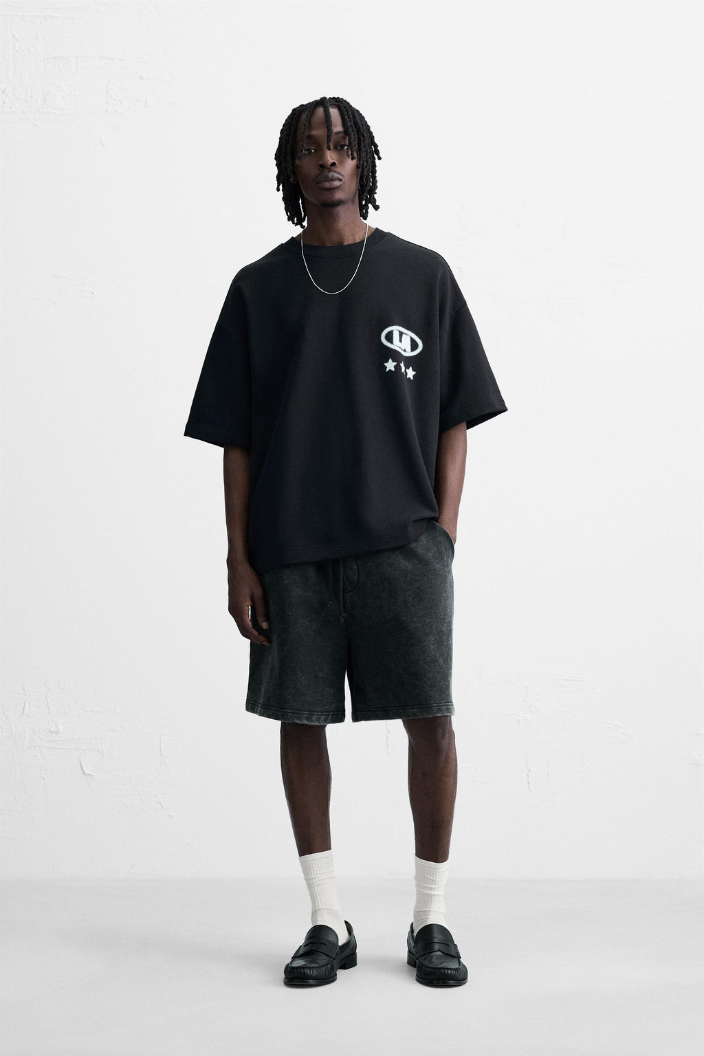 GRAPHIC PRINT SWEATSHIRT