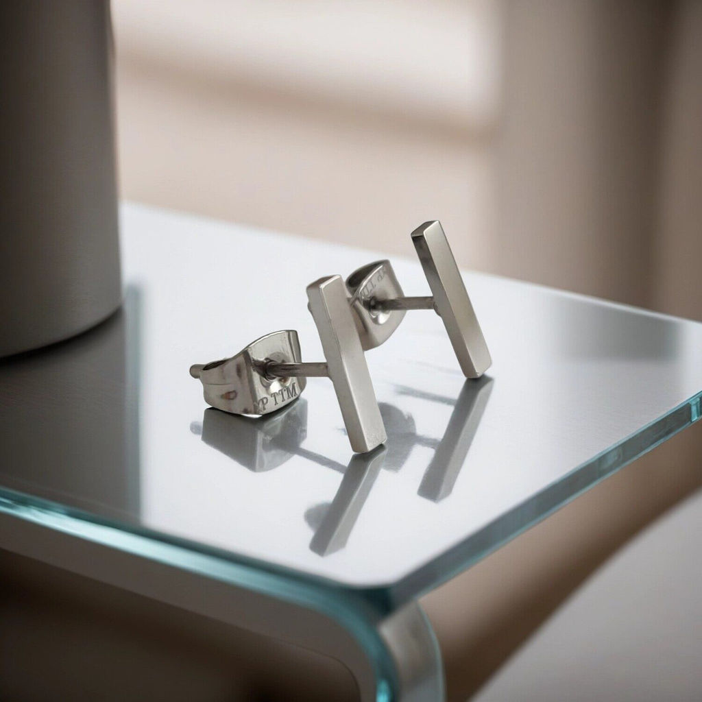 Серьги из стали