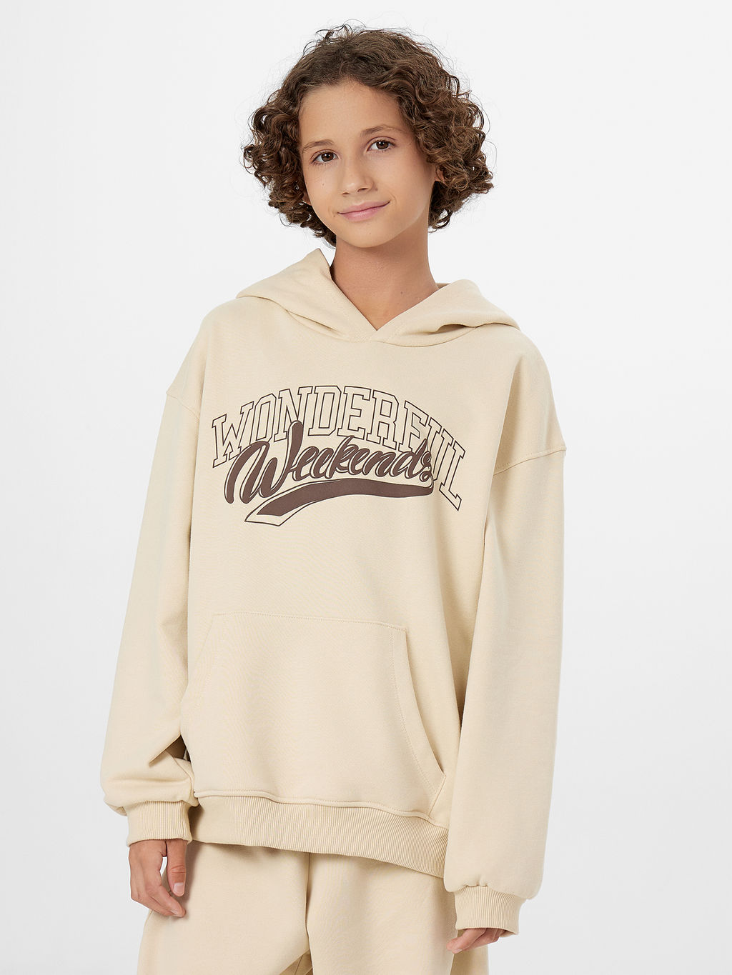 Худи для мальчиков бежевое с надписью Wonderful weekends