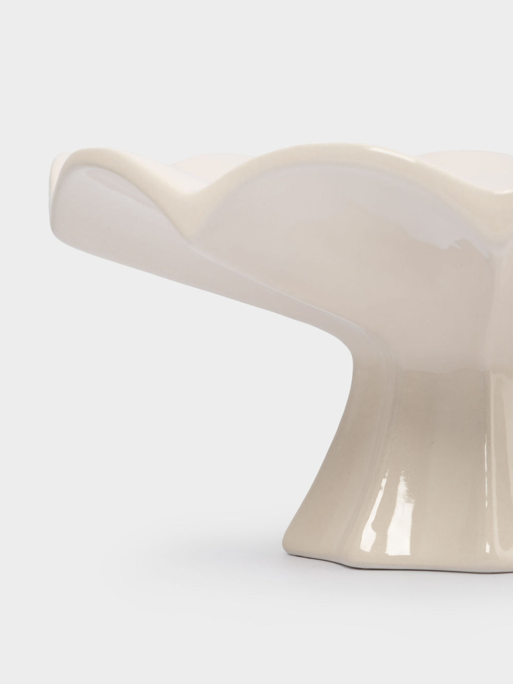 Ваза для фруктов, 24х11 см, на ножке, керамика, молочная, Волнистый край, Zephyr - Anna lafarg фото 6