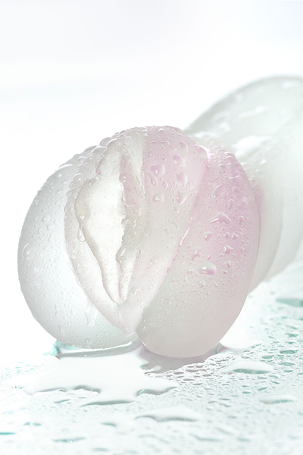 Мастурбатор реалистичный TOYFA Juicy Pussy Crystal Rose, TPE, 14 см  фото 2