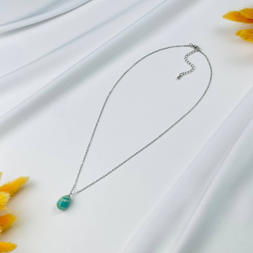 Кулон на цепочке из Амазонита