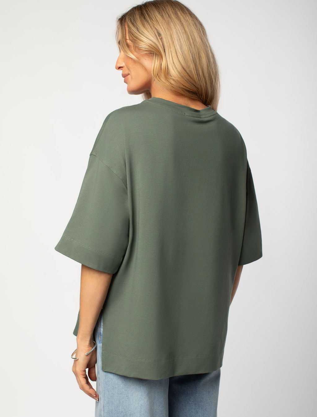 Свободная футболка из премиального хлопка