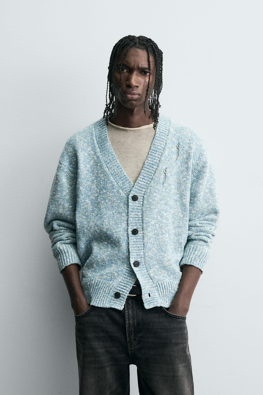 DISTRESSED TWISTED YARN CARDIGAN