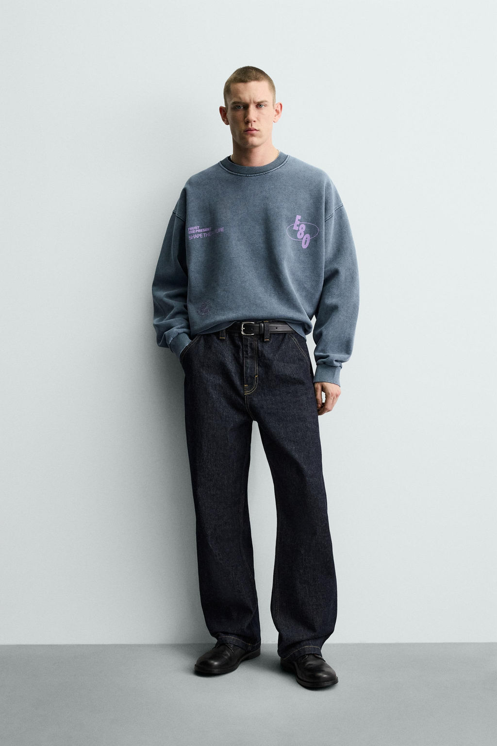 WASHED PRINTED TEXT SWEATSHIRT - Zara фото 9