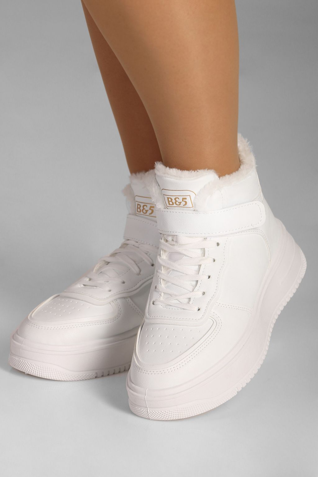 Кроссовки зимние высокие белые