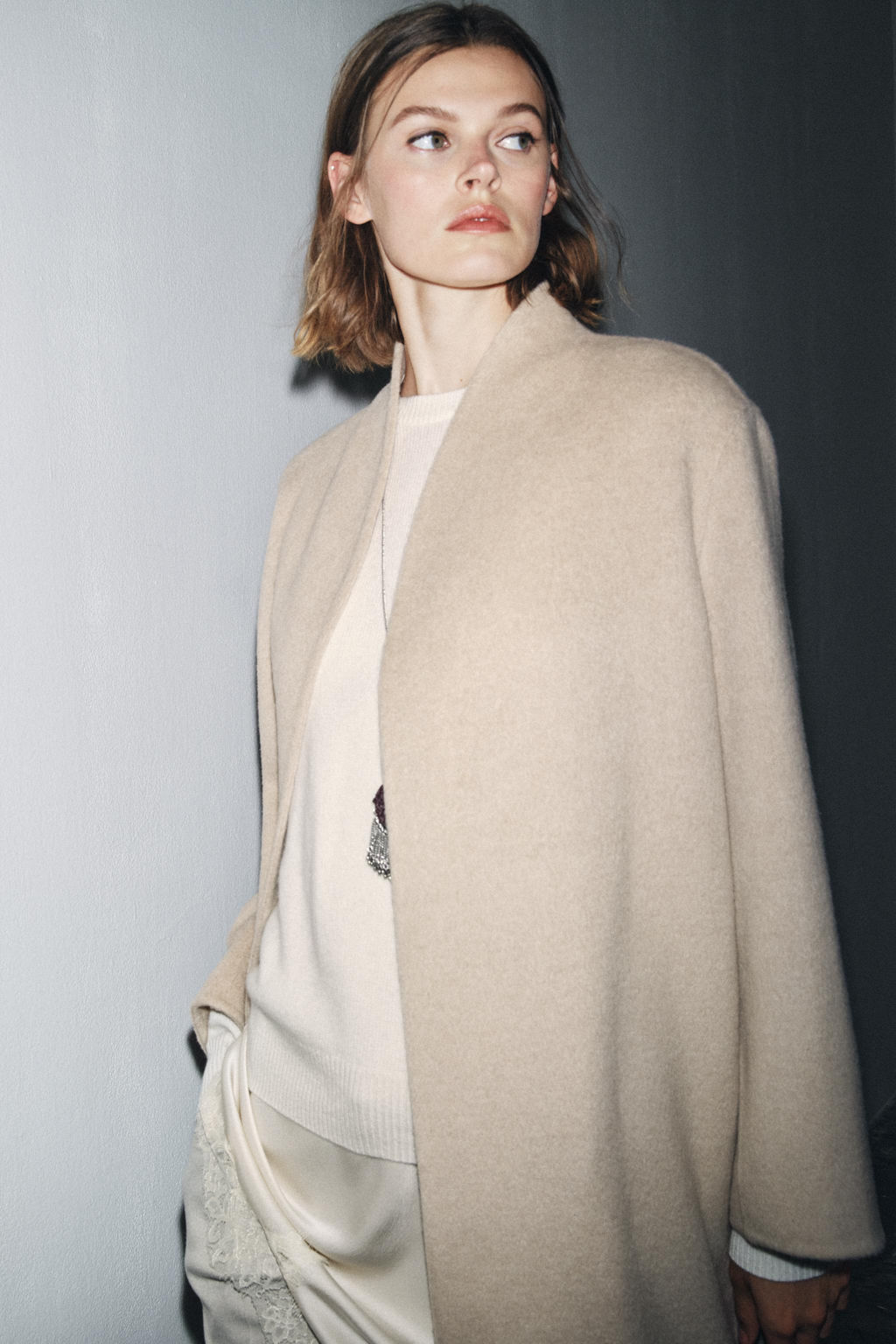 ZW COLLECTION LIMITED EDITION MINIMAL WOOL BLEND COAT - Zara фото 6