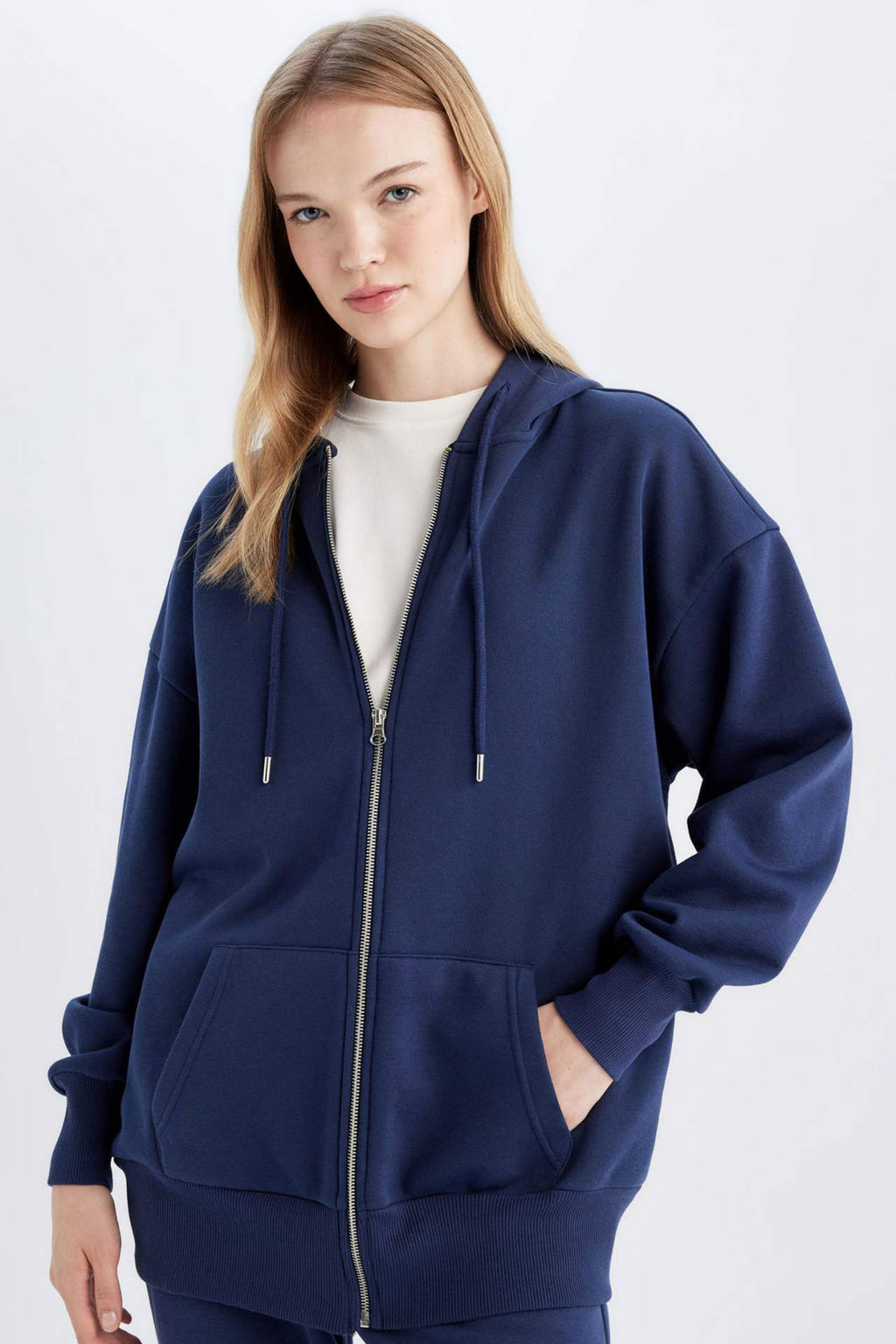 Oversize Genis Kal?p Kapusonlu Cepli Basic Duz Fermuarl? Sweatshirt - Defacto фото 6