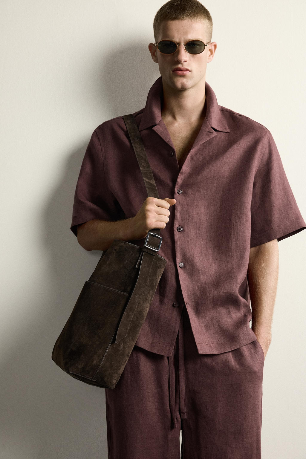 CAMISA RELAXED FIT 100% LINO / Burdeos