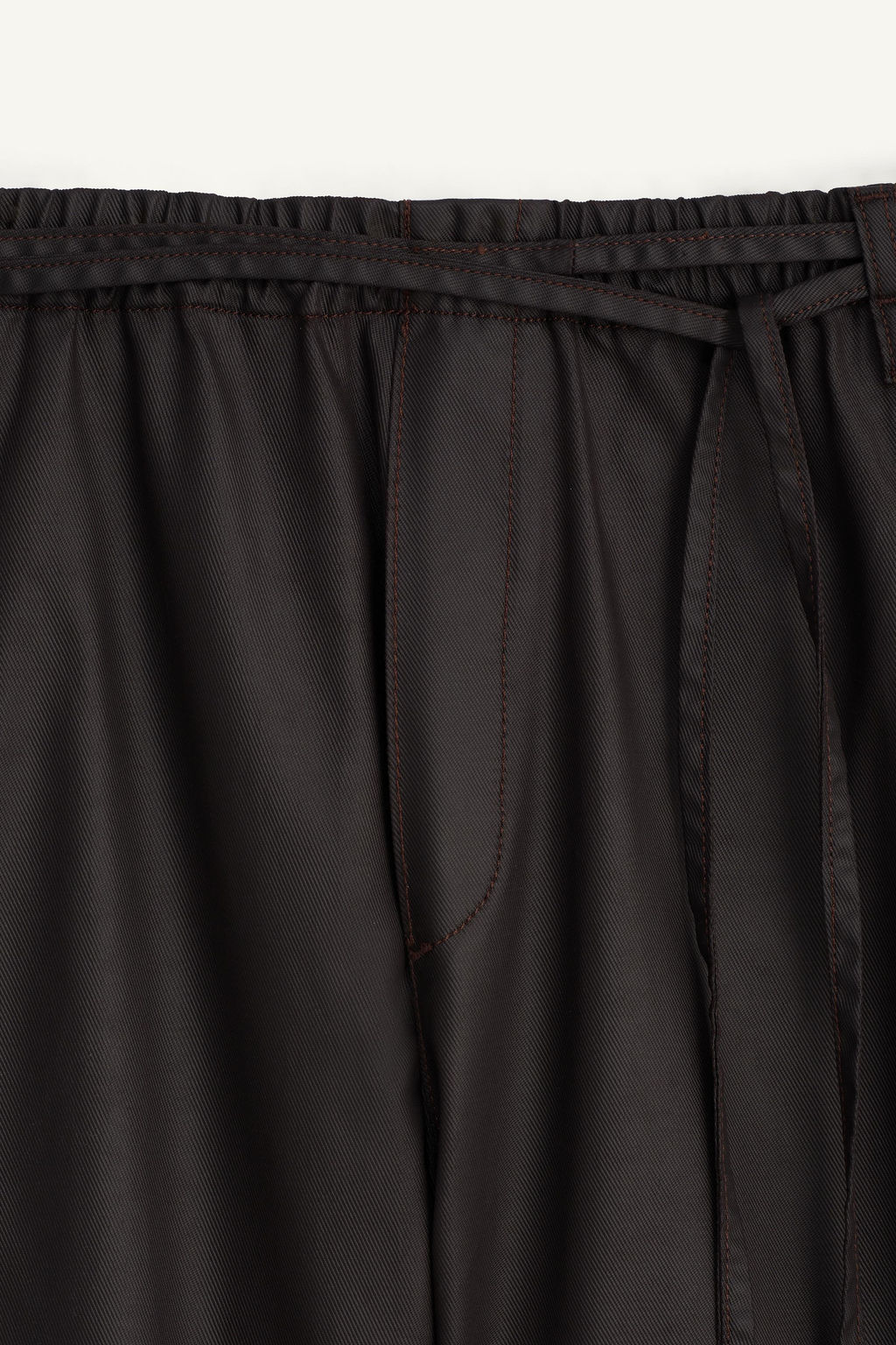 BERMUDA RELAXED FIT LYOCELL EFECTO ENCERADO / Marr?n - Zara фото 8