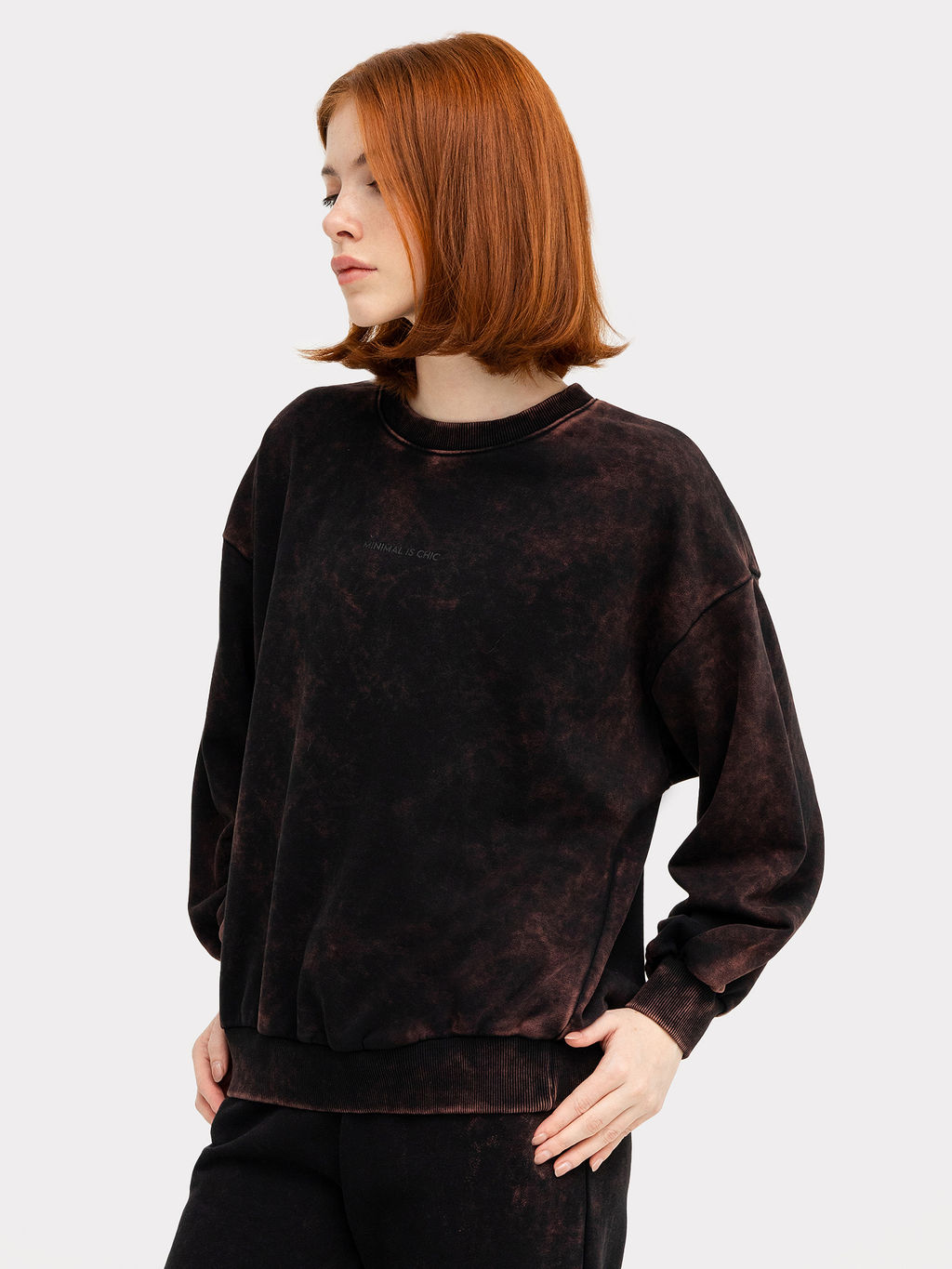 Джемпер женский в черном цвете с оригинальным принтом черная варка +печать 302743 - Mark formelle фото 4