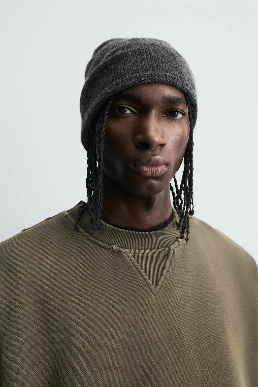 FADED CREW NECK SWEATSHIRT