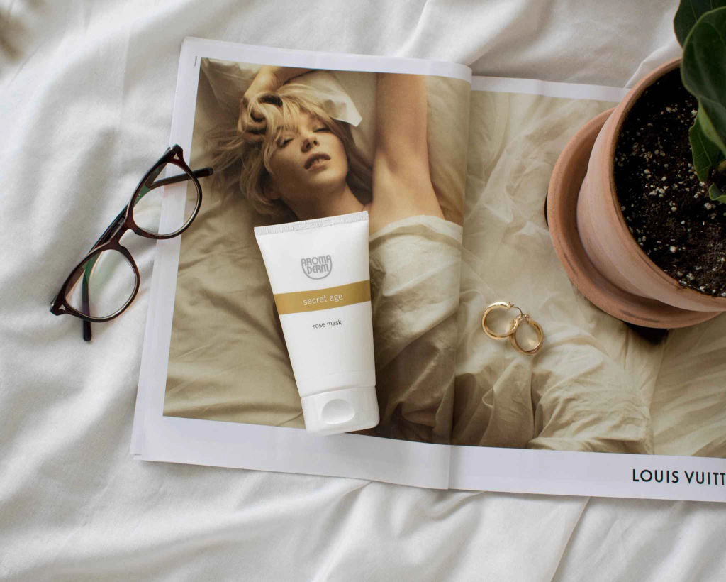 Лифтинговая омолаживающая маска для лица с органик розой, водорослями, гиалуроном SECRET AGE STYX, 150 мл