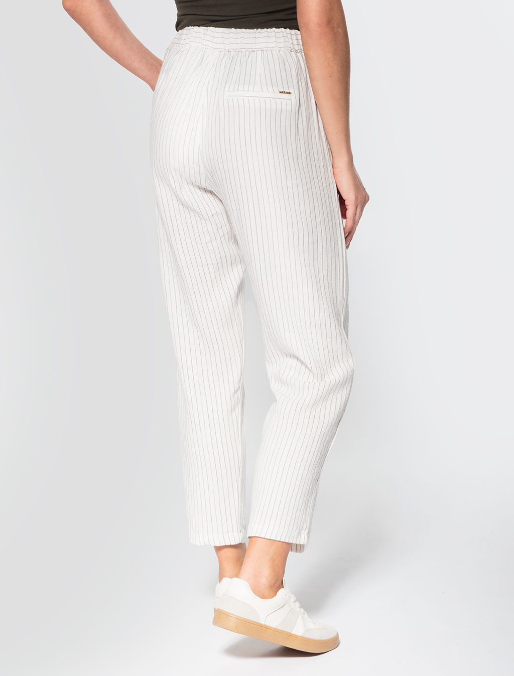 VILATTE / Брюки изо льна с вискозой на резинке и кожаном шнуре  фото 4