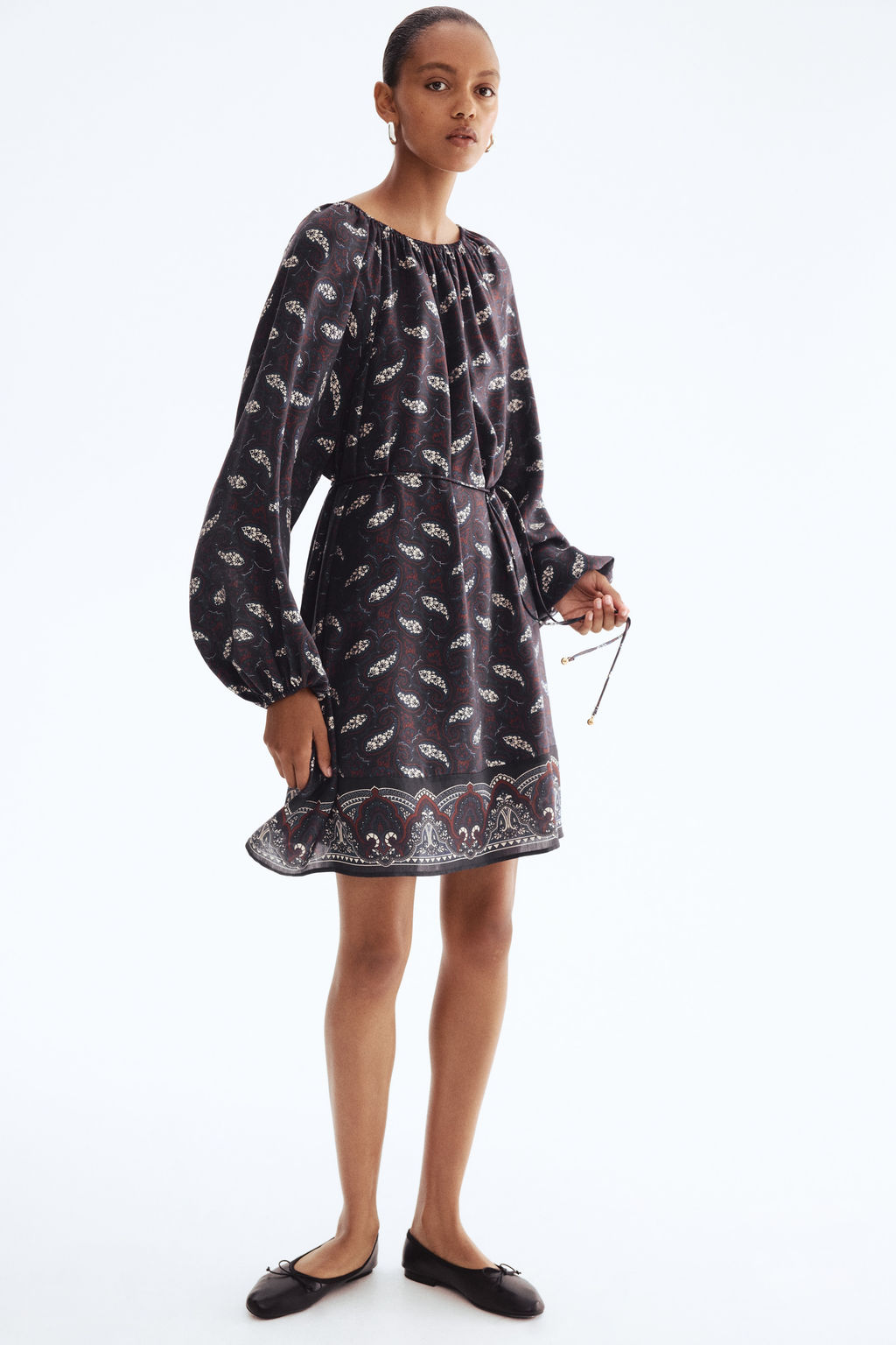 Vestido oversize con cintur?n de anudar - H&m фото 3