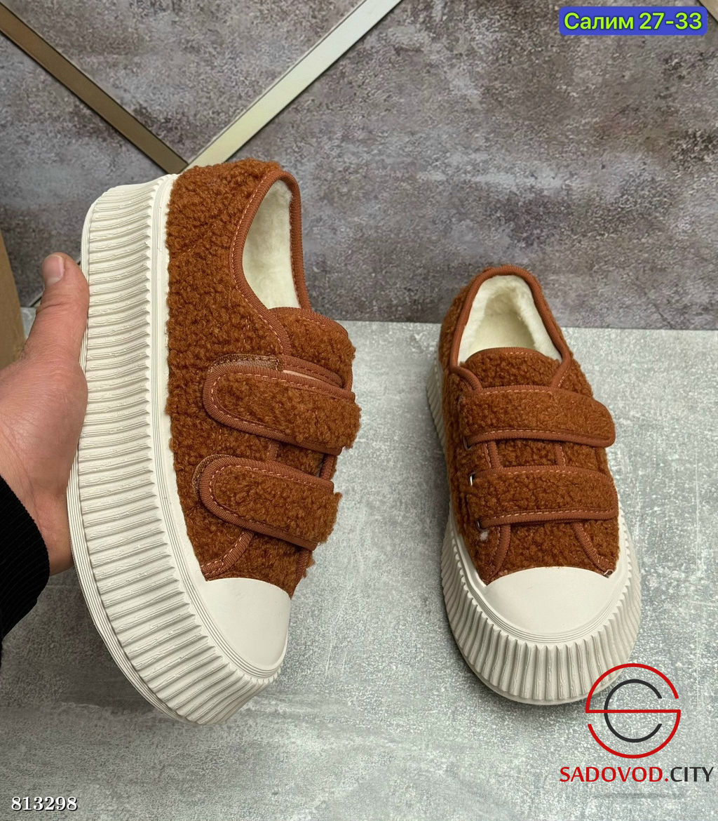 Женские кроссовки зимние