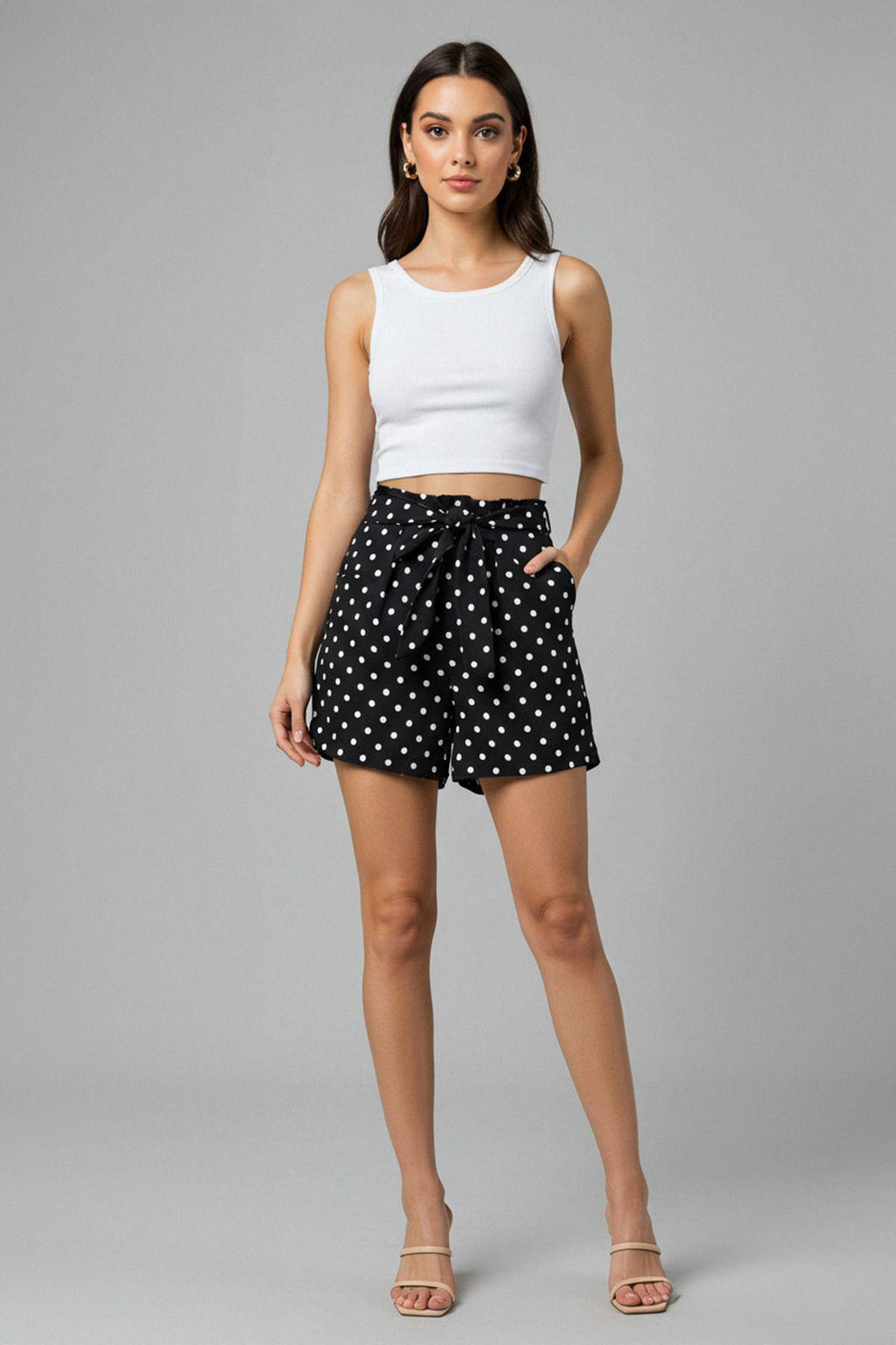 Siyah Rahat Kesim Kusakl? Puantiyeli Sort & Bermuda TWOSS25SR00008