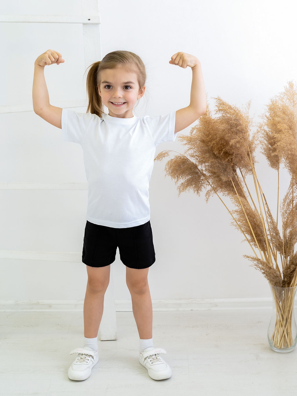 Шорты детские черные 400 (128, 64)