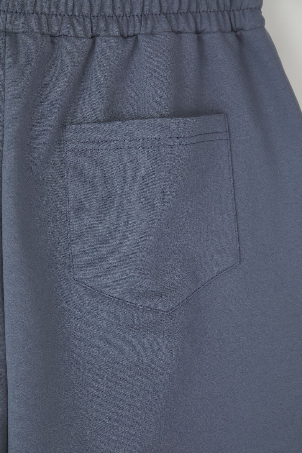 TRENDYOL MAN Basic Siyah Oversize/Genis Kesim Lastik Belli Bagc?kl? Sort TMNSS22SR0257 - Trendyolmilla фото 7