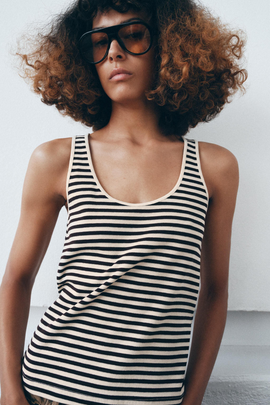 STRIPED SLEEVELESS TOP - Zara фото 8
