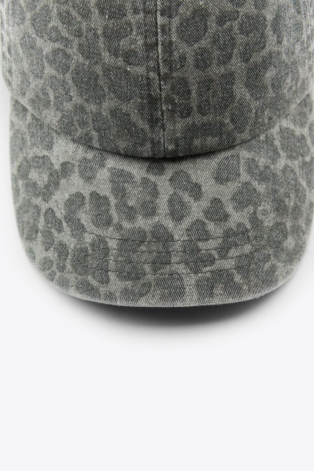 ANIMAL PRINT TWILL CAP