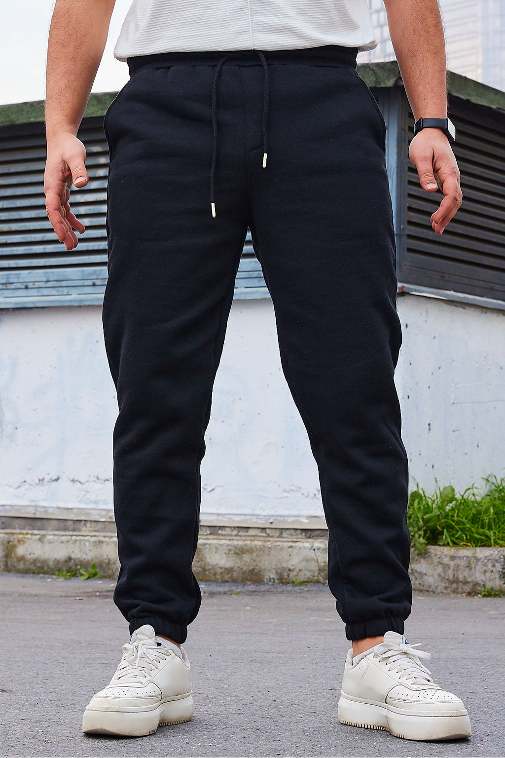 Siyah Un?sex Regular/Normal Kesim Pacas? Lastikli Ici Polar/S?cak Tutan Esofman Alt? TMNAW22EA0346