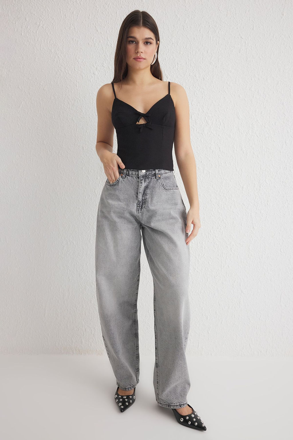 Trendyolmilla Beyaz V Yaka Ask?l? Crop Dokuma Bluz TWOSS25BZ00106  фото 12