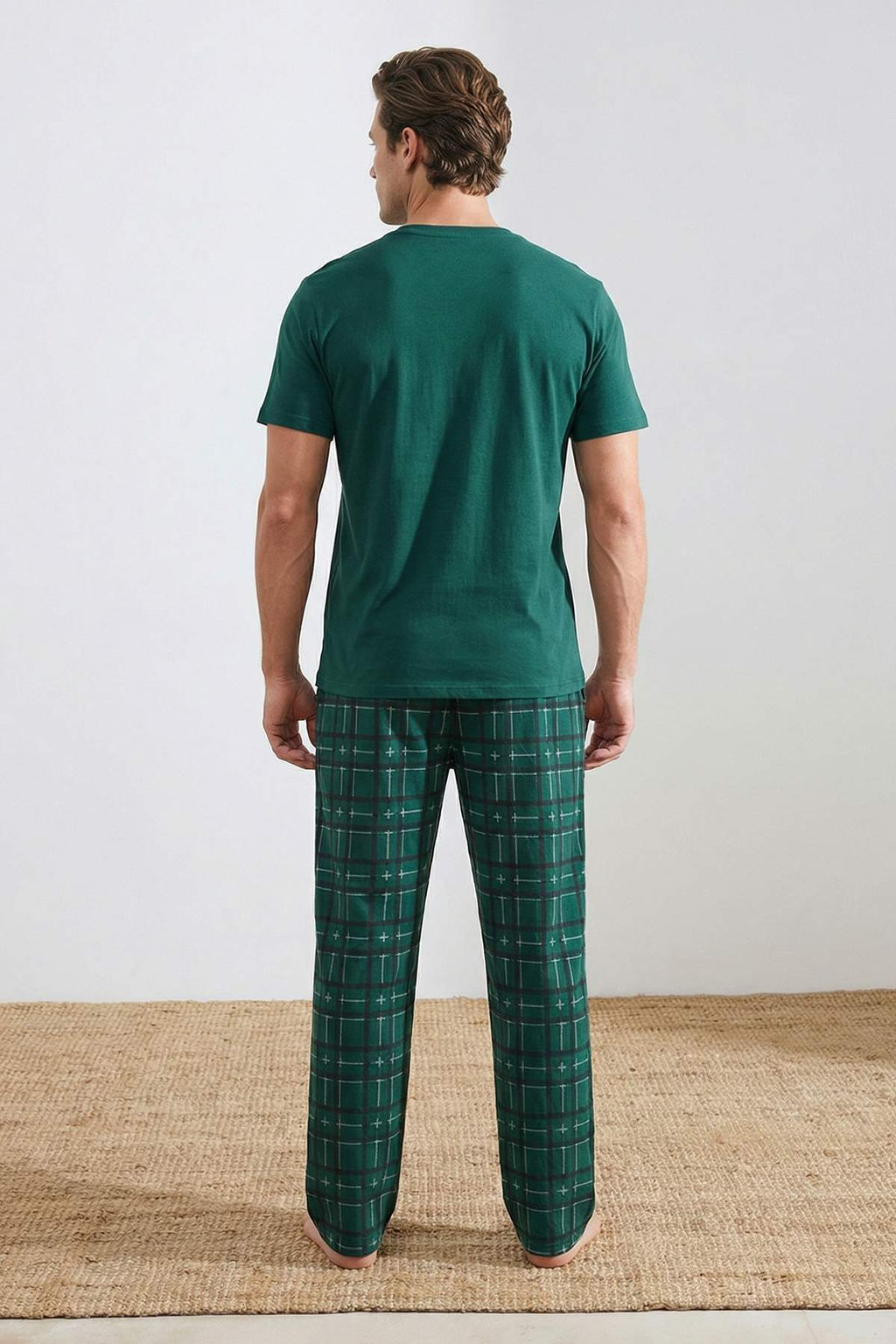 Yesil Regular/Normal Kesim Bask?l? Alt Ekose Desenli Pijama Tak?m? TMNSS26PT00044