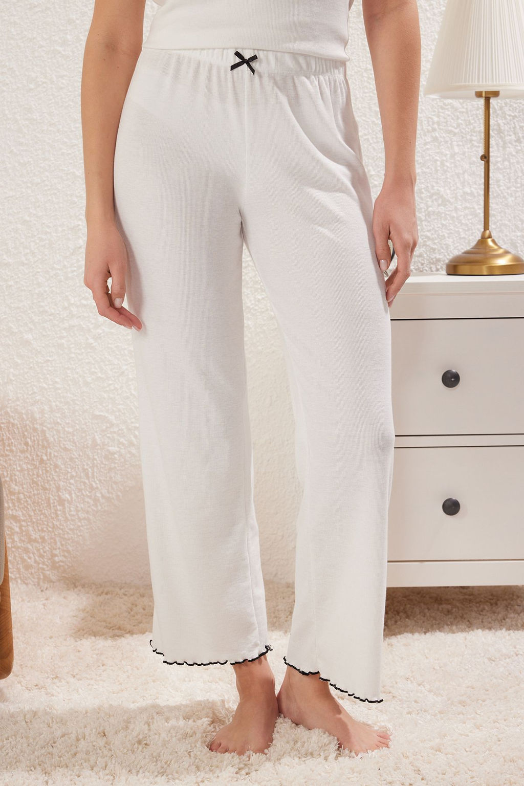 Trendyolmilla Beyaz Dantel Detayl? Kurdele/Fiyonklu Fitilli Orme Pijama Tak?m? THMSS25PT00013  фото 4