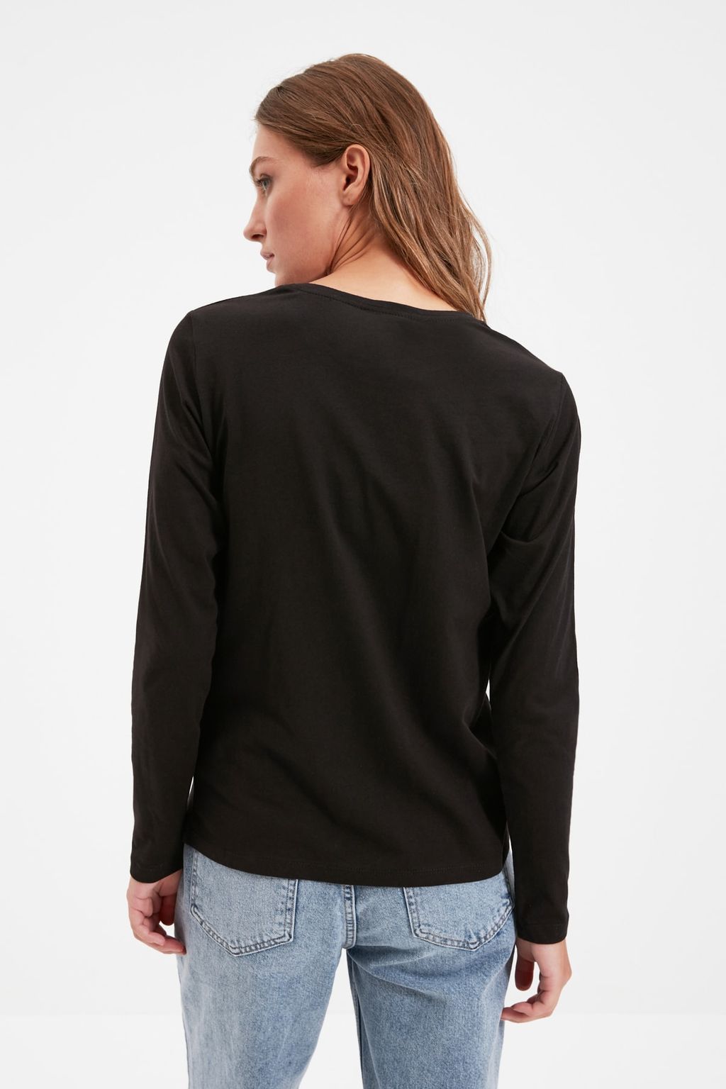 TRENDYOLMILLA Beyaz %100 Pamuk Uzun Kollu Bisiklet Yaka Regular/Normal Kal?p Basic Orme T-Shirt TWOAW21TS0098  фото 20