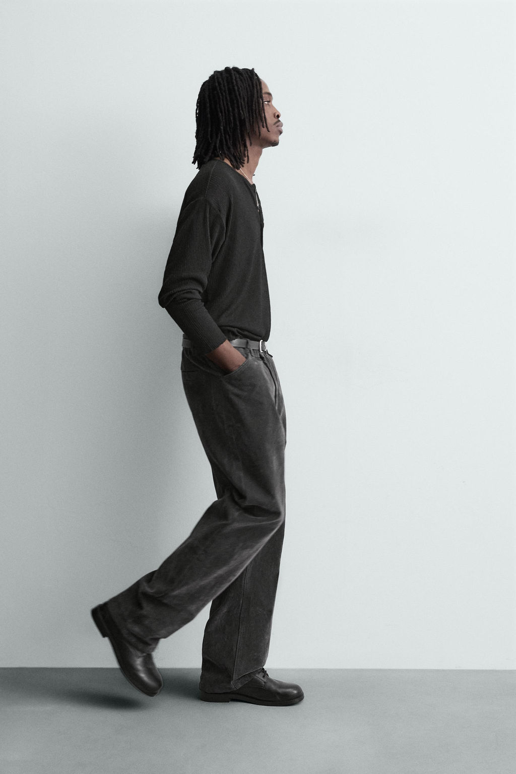 PANTAL?N RELAXED FIT FLOCADO / Gris - Zara фото 6