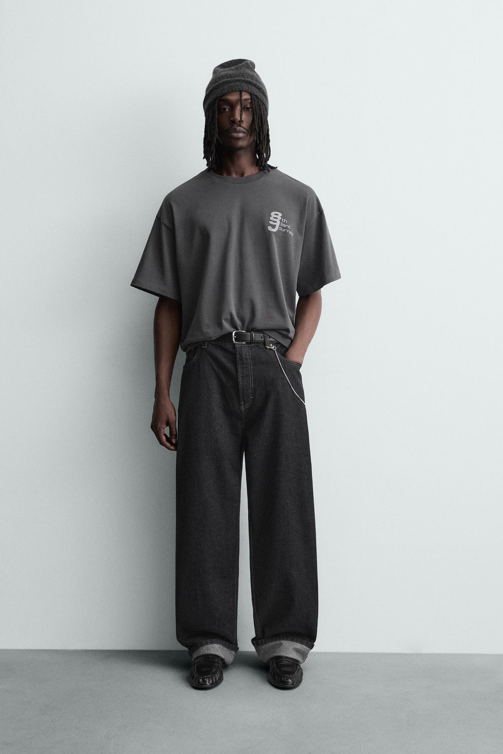 CONTRAST PRINT T-SHIRT