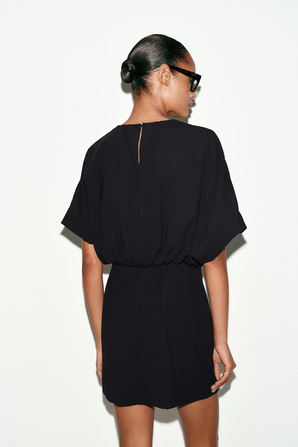 VESTIDO CORTO GLOBO / Negro - Zara фото 5