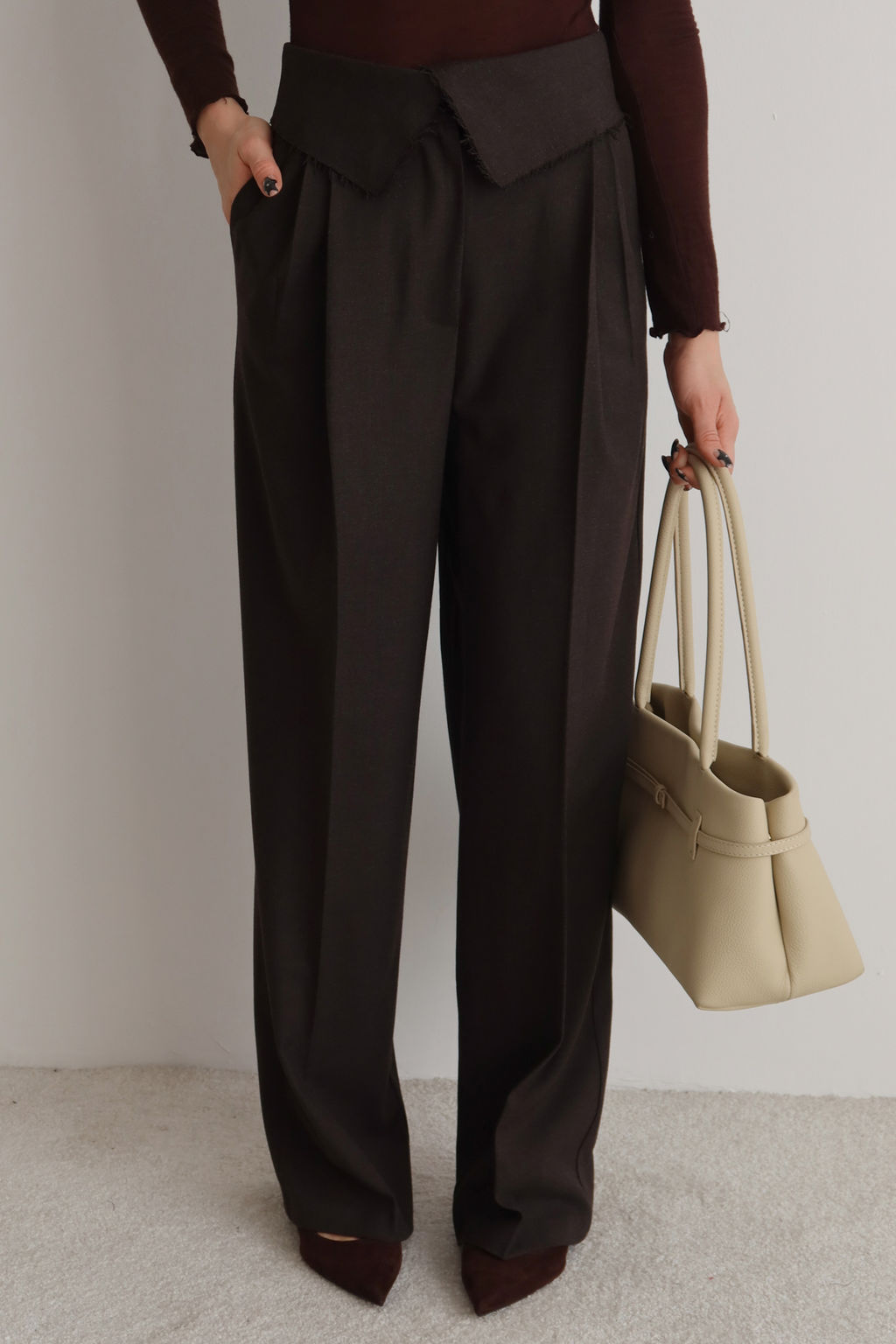 Koyu Kahverengi Pantolon TWOAW26PL00159 - Trendyolmilla фото 4