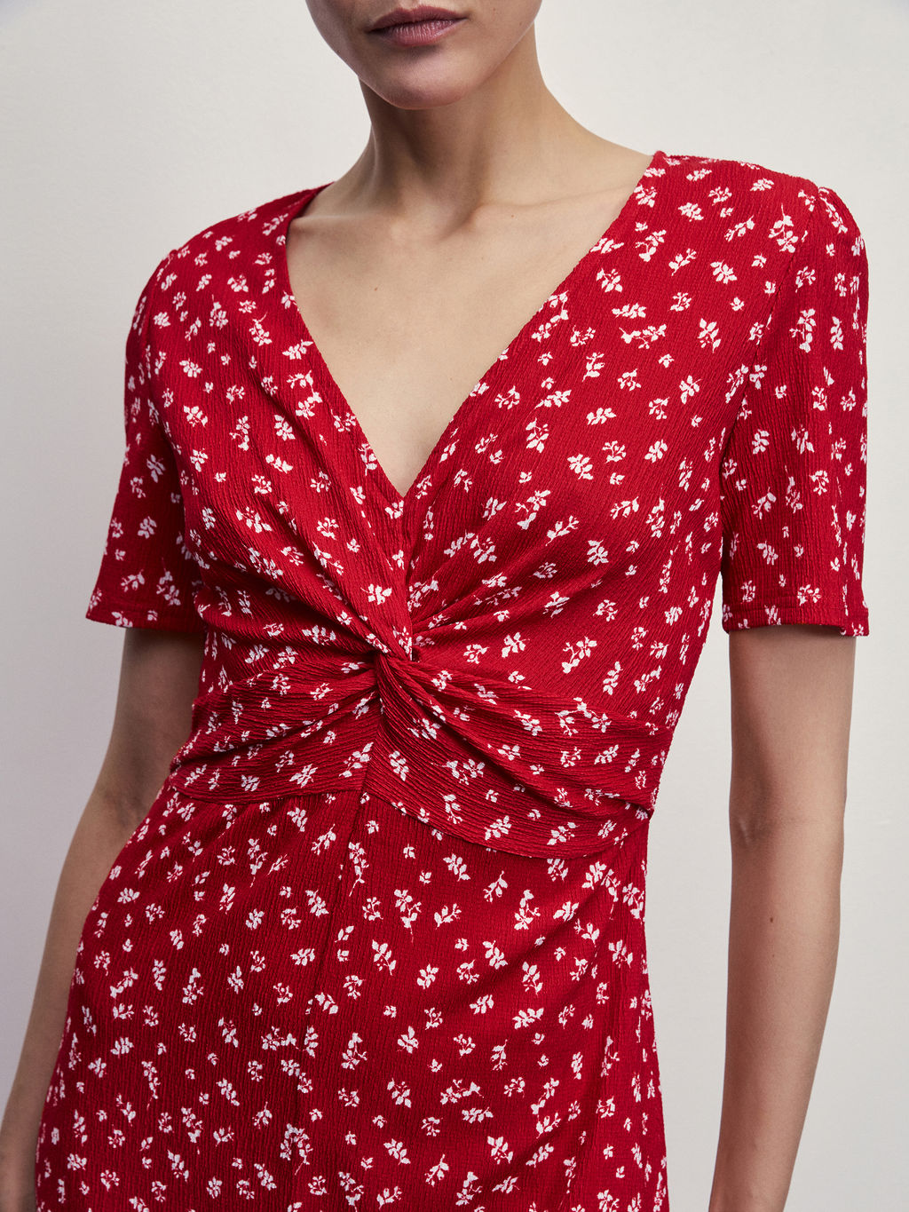 Платье миди с узлом / Zarina  фото 6