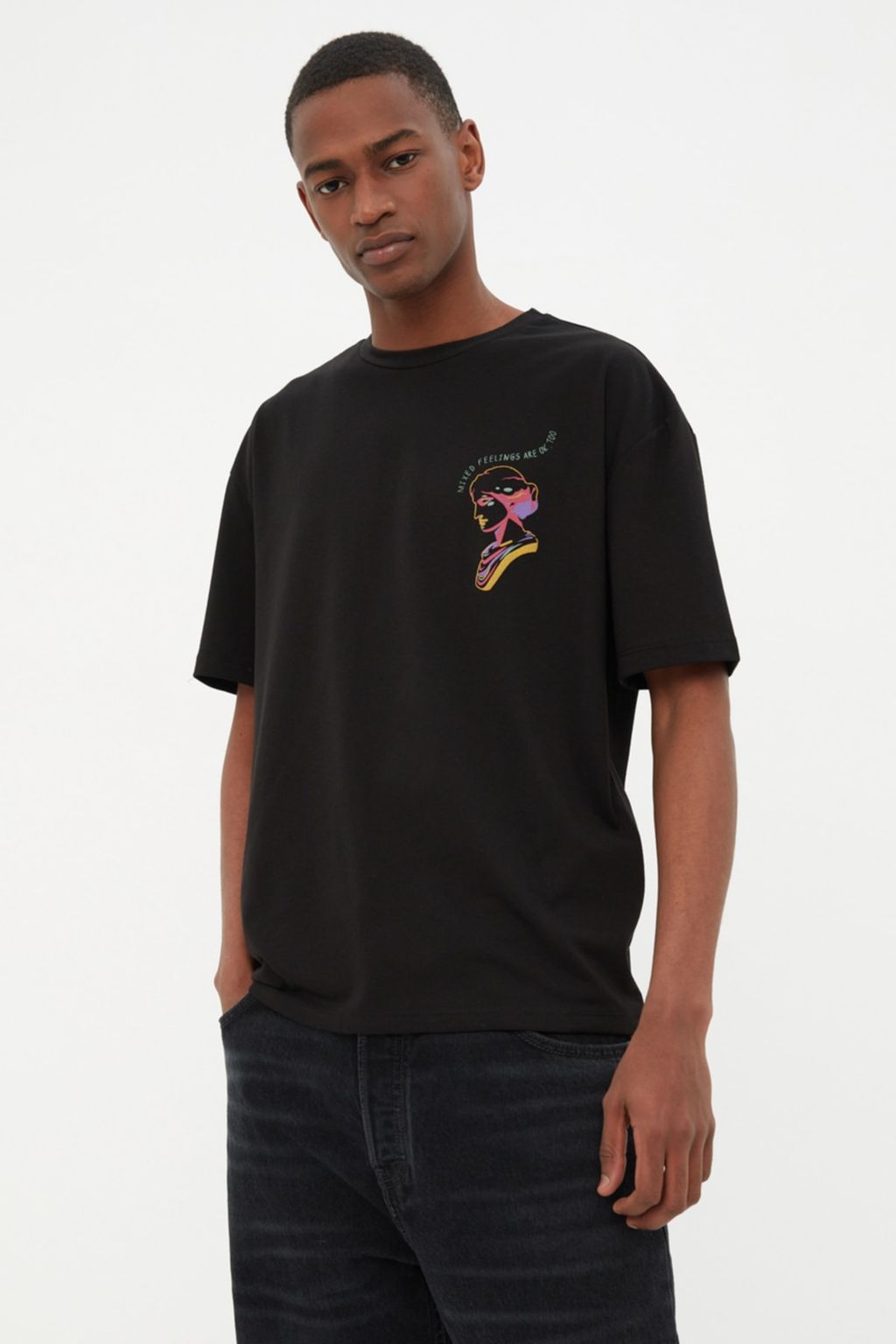 TRENDYOL MAN Siyah Oversize/Genis Kesim Sanatsal Bask?l? %100 Pamuklu T-Shirt TMNSS22TS1601 - Trendyolmilla фото 2