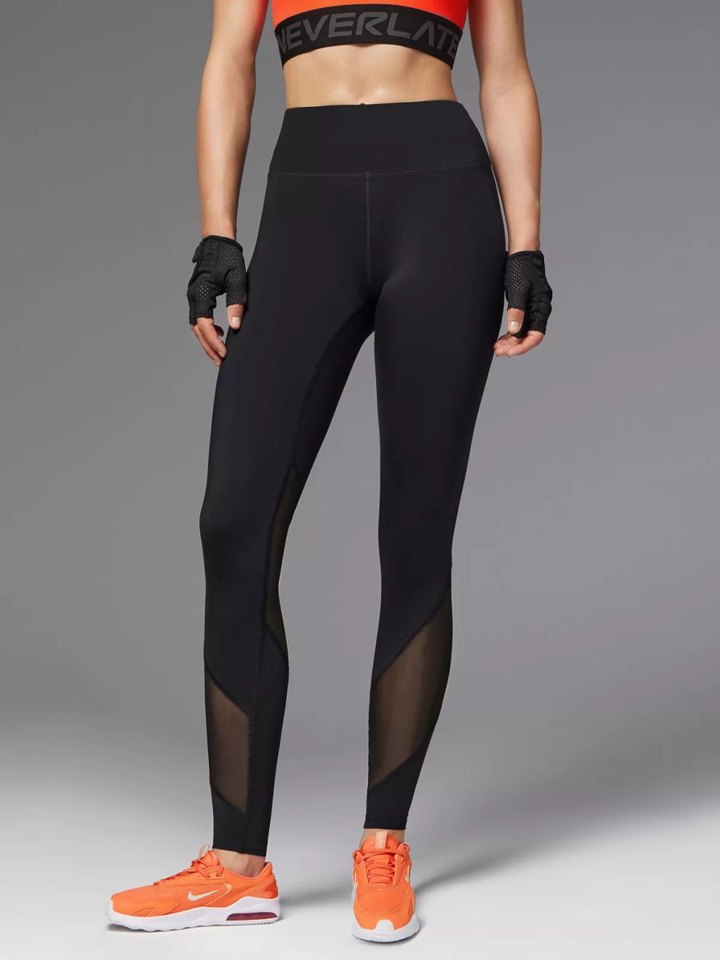 Спортивные леггинсы со вставками из сетки