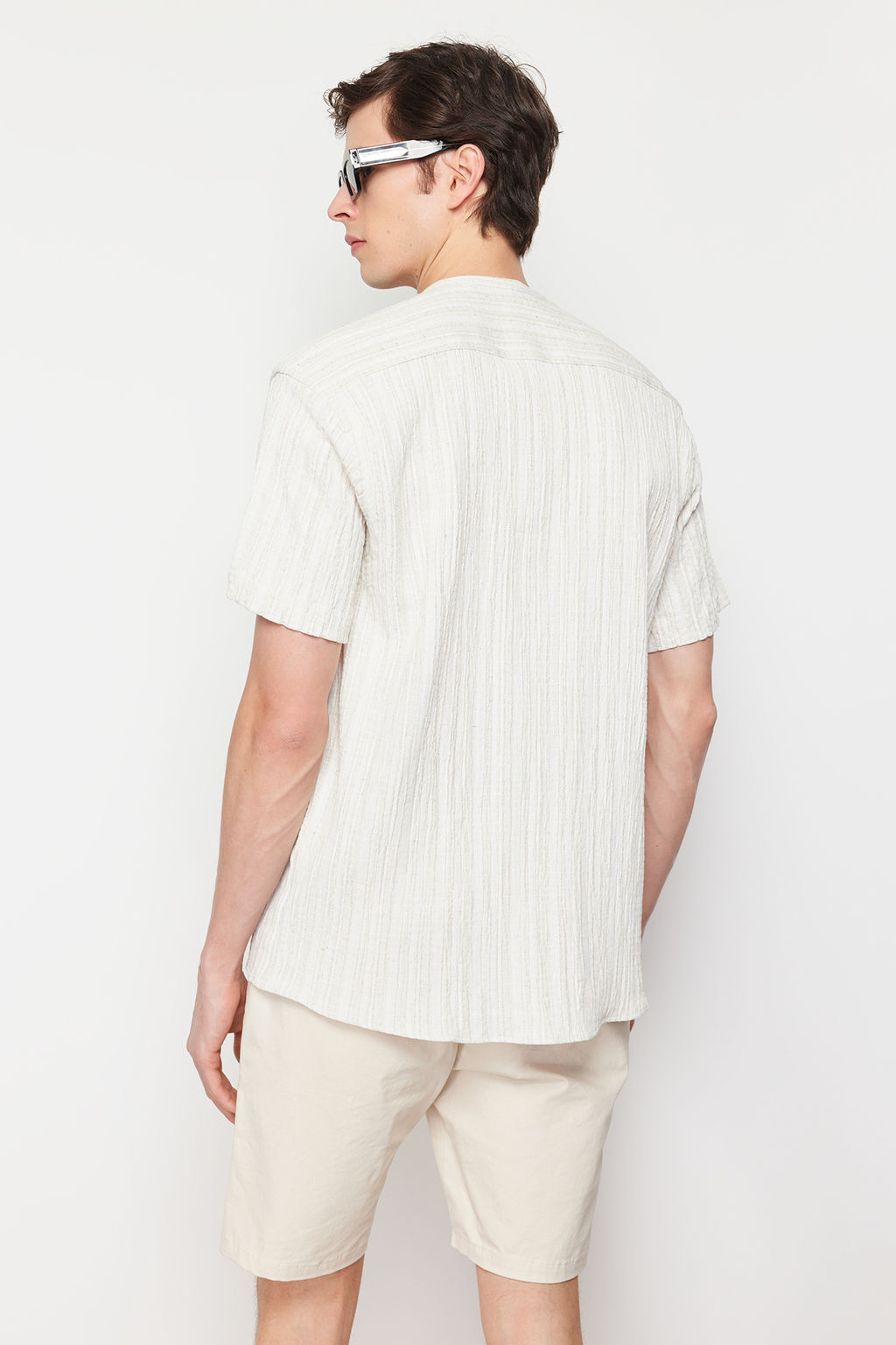 TRENDYOL MAN Ekru Keten Icerikli Oversize Fit Gomlek TMNSS23GO00139 - Trendyolmilla фото 6