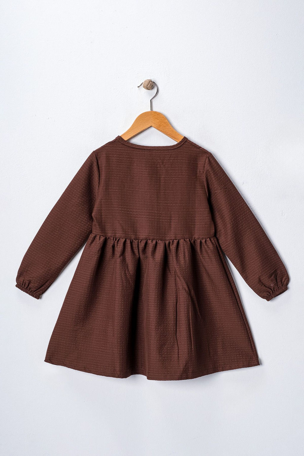 Kahverengi Midi Duz Dokuma Elbise TKDAW25EL00033 - Trendyolmilla фото 5