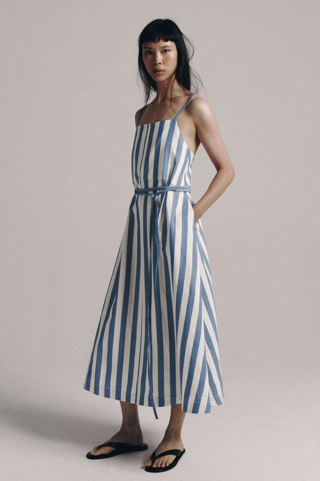VESTIDO MIDI RAYAS ZW COLLECTION / Azul / Blanco