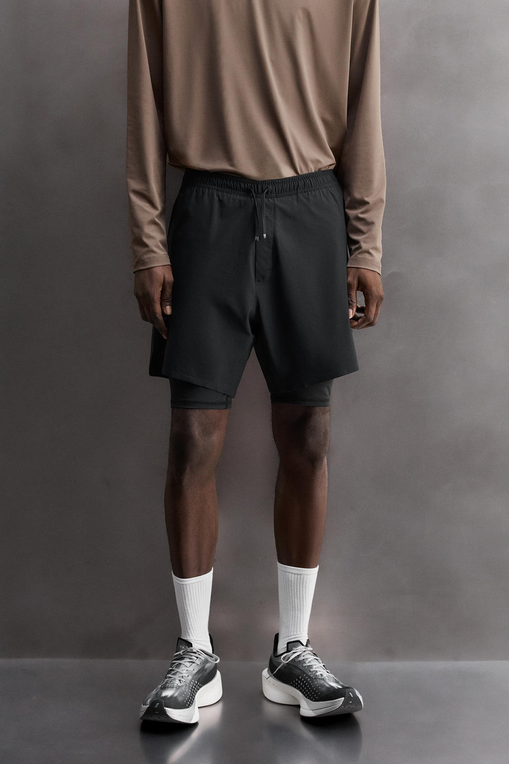 PANTALONES CORTOS ENTRENAMIENTO 2 EN 1 B?SICOS / Negro